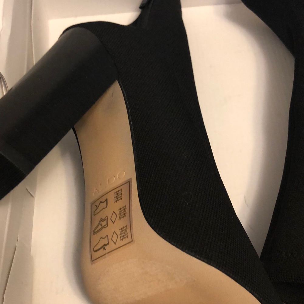 Shoes - Picture 3 of 4